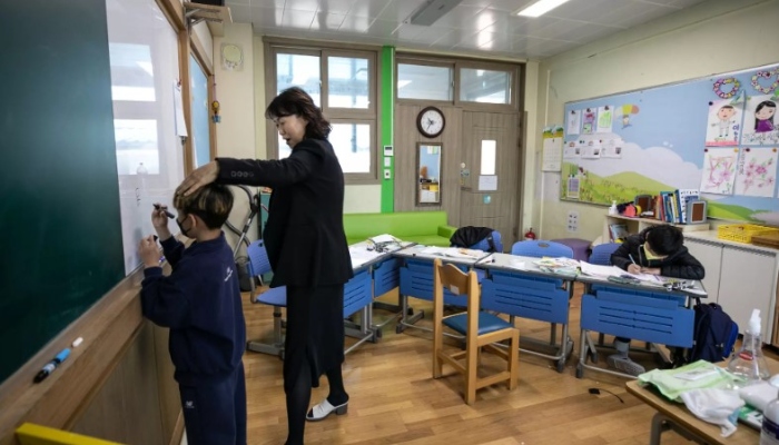 Massive population decline in South Korea: 150 schools have no first graders to enrol