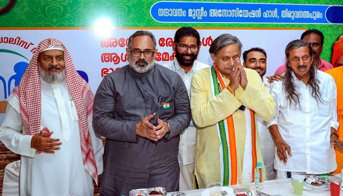 Thiruvananthapuram: Congress candidate Shashi Tharoor booked for carrying out false campaign against his rival Rajeev Chandrasekhar