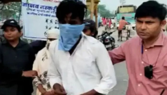 Sameer Alam abducts a Dalit minor, forcibly marries her by hiding his identity; arrested while attempting to sell her in Nepal