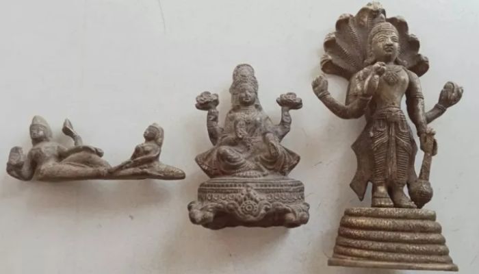 Haryana: Around 400-year-old idols of Vishnu and Lakshmi unearthed during house construction, ASI rejects demands to place them in a temple