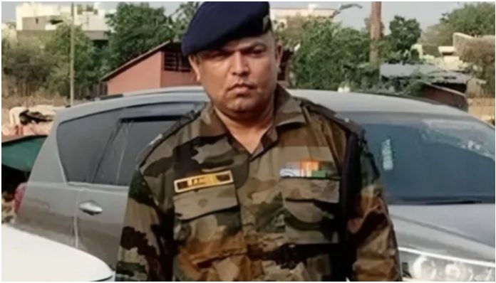 Md Farooq Sheikh from Gujarat poses as fake army officer, smuggles liquor from Maharashtra; gets arrested in Nandurbar, details