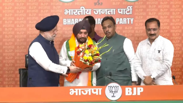 Former Delhi Congress President Arvinder Singh Lovely joins BJP after quitting Congress opposing alliance with AAP