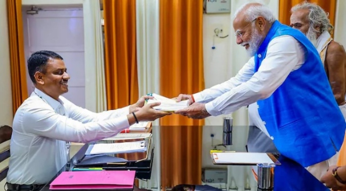 PM Modi, under whose leadership Indian economy rose from 10th to the 5th rank, has personal assets of just Rs 3 crores: Election affidavit reveals