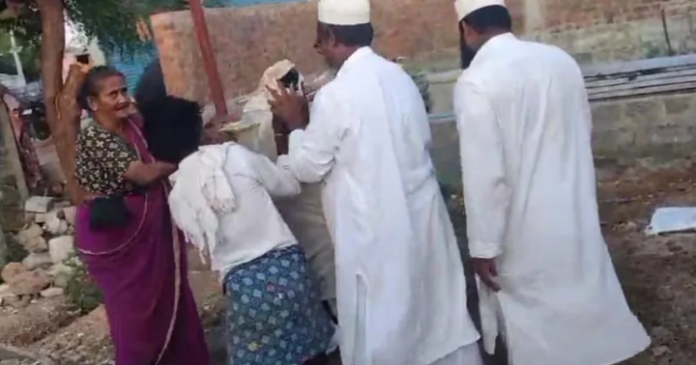 Telangana: Statue of saint Kanaka Dasa forcibly removed by Muslims