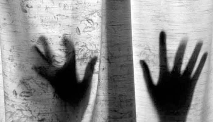 Uttar Pradesh: 15-year-old boy kills his 50-year-old rapist Hakeem Najakat; the Hakeem was earlier booked for cow slaughter and attempted murder