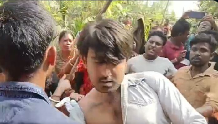 West Bengal: Sandeshkhali women thrash TMC worker over ‘fake sting videos’, video goes viral