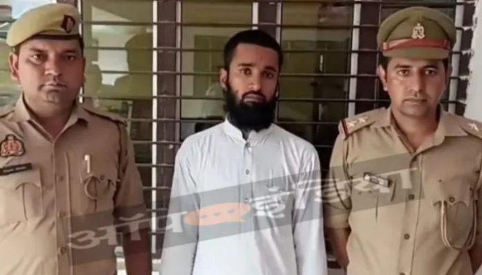 Uttar Pradesh: Maulvi Azizul Rehman rapes a minor student inside a madrassa in Rampur, arrested