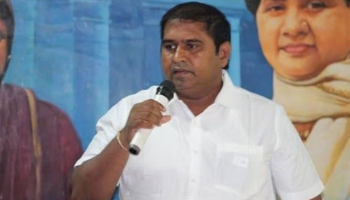 Tamil Nadu: K Armstrong, State BSP Chief, hacked to death in front of his house in Chennai; Mayawati demands action from DMK government