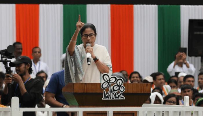West Bengal CM Mamata Banerjee, who opposed CAA, says her govt will offer shelter to ‘helpless people’ suffering in ongoing violence in Bangladesh, cites UN resolution for refugees