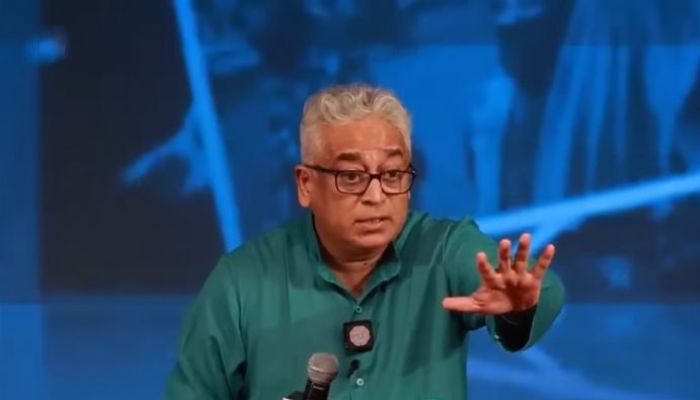 Rajdeep Sardesai appreciates Modi 3.0 Union Budget for employment-linked incentives for youth, then finds a way to credit Congress for it. Here is what happened