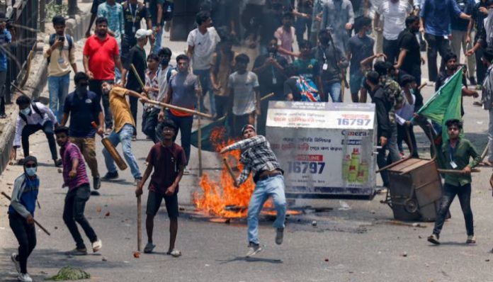 Bangladesh: Death toll rises to 105 as students clash with law enforcement authorities over quota politics