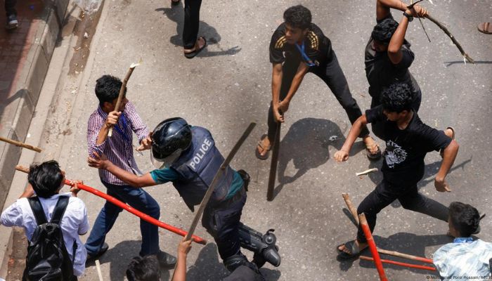 Bangladesh: After HC reinstates 30% reservation for descendants of 1971 war vets, anti-quota protest leaves 32 dead. Understanding the politics and the violence