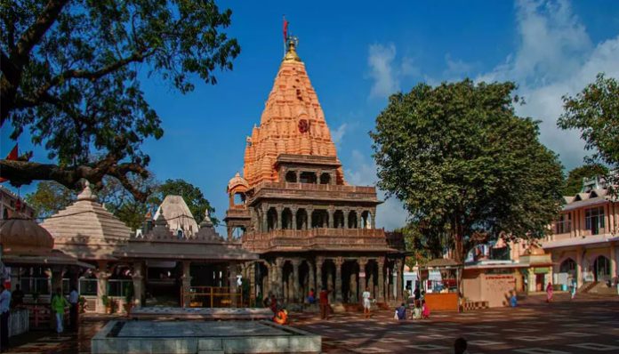 Shopkeepers in Ujjain orders to display name and mobile number of shop owner