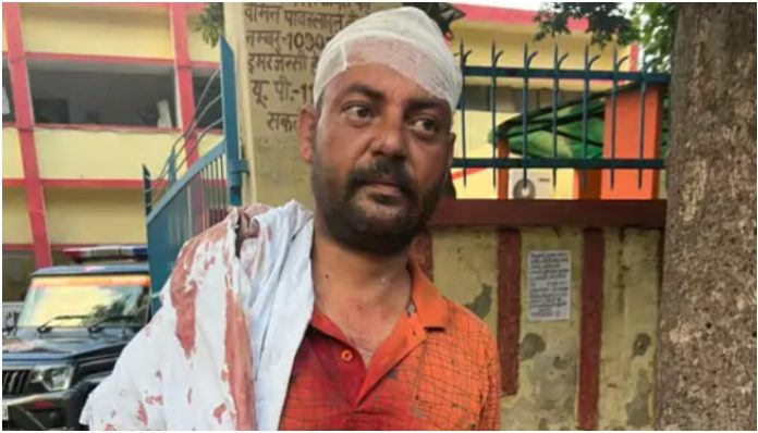 Lucknow, UP: Nadeem urinates on Hindu temple walls, attacks Dilip with iron rods for opposing the act; Saleem, Nafees and 4 others also booked