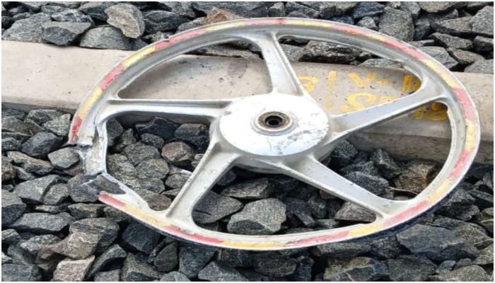 Aligarh: Afsan charged for placing an alloy wheel on a rail track to derail a train, probe underway