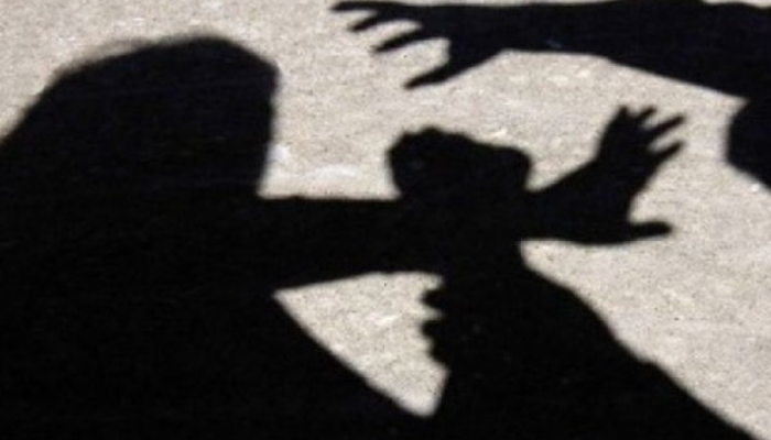 WB: TMC worker Firoz Khan rapes a married woman at gunpoint for rejecting his advances, inserts a gun into her genitals, ties her 4-year-old child in a gunny bag