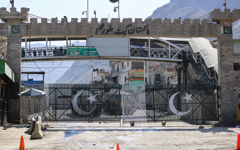 Pakistan-Afghanistan trade suspended at Torkham border as Pakistani authorities start asking Afghan truckers for travel documents