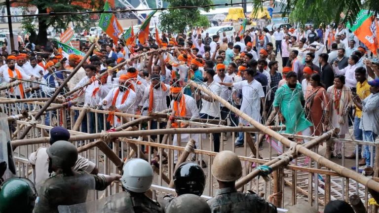 FIR filed against 12051 people including Jharkhand BJP chief, union minister and others over clashes with police during BJYM rally in Ranchi