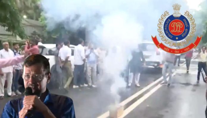 Delhi Police book unknown AAP workers who burst firecrackers at Arvind Kejriwal’s residence to celebrate his bail