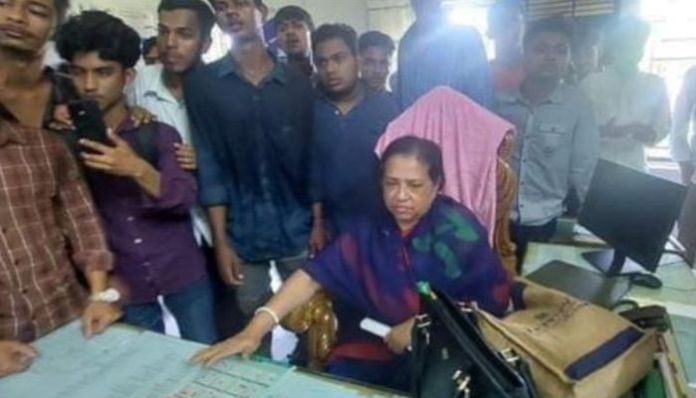 Bangladesh: At least 49 minority teachers forced to resign since 5th August