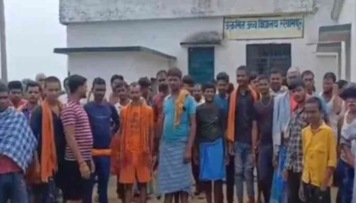 Jharkhand: Government school teacher Anwarul shows obscene videos and uses lewd language with minor female students, transferred after public outrage