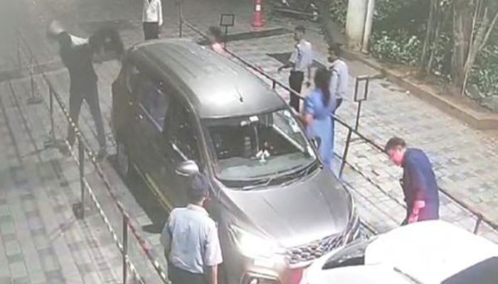 Former Moneycontrol journalist Rishabh Chakravorty arrested for slamming cab driver to ground in Ghatkopar over minor car accident