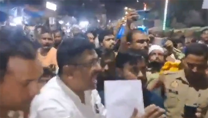 An online spat between Hindu and Muslim teenagers led to doxxing of Hindu teen for his comment on Prophet in UP.