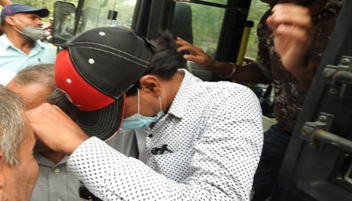 Allahabad HC stays arrest of Mohammed Zubair aacused of creating social disharmony, restrains him from leaving the country