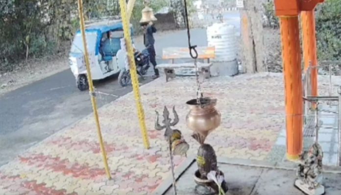 Bilaspur: Ishaq Khan threatens temple authorities for playing 'Hanuman Chalisa', abuses, says would vandalize premise if not stopped; arrested