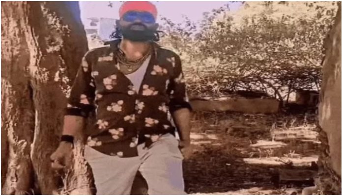 Madhya Pradesh: Imran places foot on Shivling, shoots video for Instagram in Ratlam; arrested