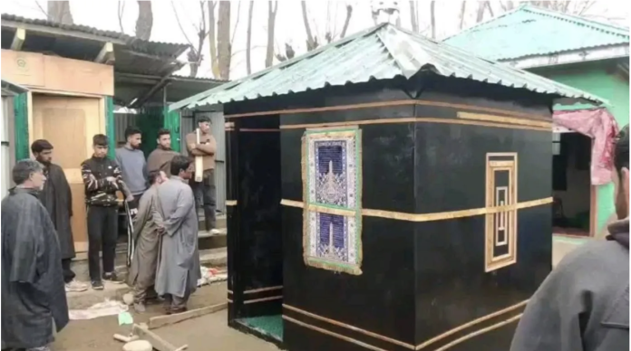 Fake mosque built by Abdul