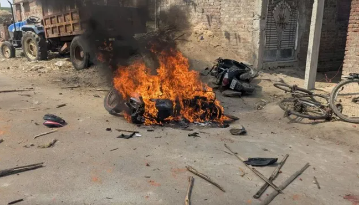 Saffron flag, louspeaker on Maha Shivratri: Read what triggered Hazaribagh voilence as tensions were already brewing over minaret on govt school