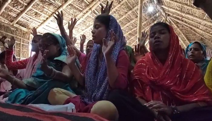 Uttar Pradesh: Man booked under anti-conversion law in Shravasti for running conversion racket in the guise of prayer meetings