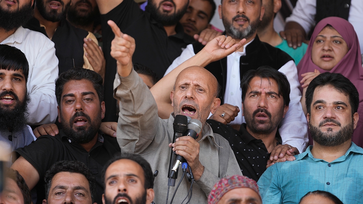 Abdul Rasheed Hc Delhi HC allows Baramulla MP Engineer Rashid to attend Parliament ...