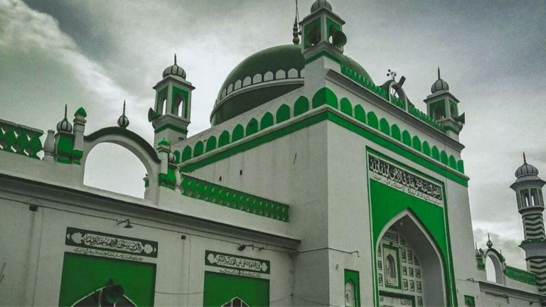 Allahabad HC allows whitewashing of Sambhal Jama Masjid during Ramzan, to remain covered with tarpaulin on Holi