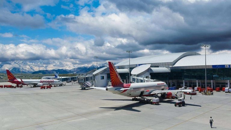 Tourist exodus begins from Kashmir after Pahalgam terror attack: Centre cautions airlines against surge-pricing, asks for additional flights from Srinagar