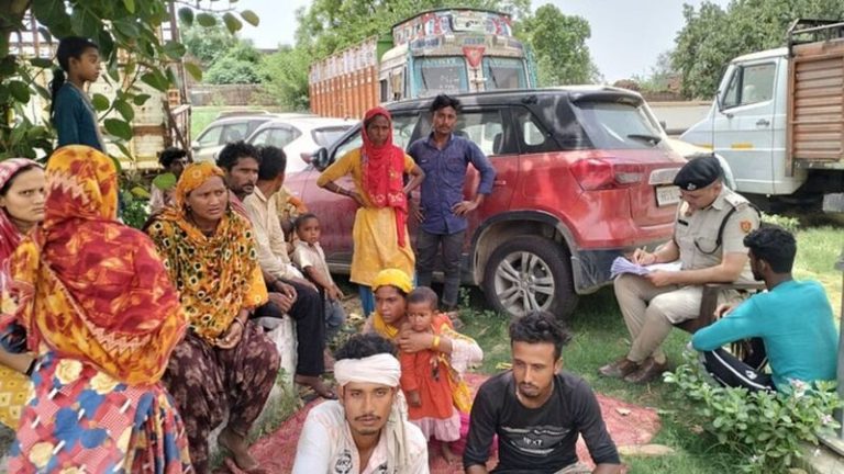 Haryana: Police detains 29 illegal Bangladeshis including 8 children, families were working as labourers in a brick kiln
