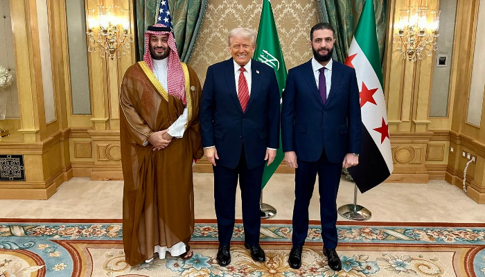 Donald Trump poses with Syrian President al-Sharaa who just months back had a $10 million bounty on his head by US govt, displaying the West’s ‘rules-based international order’