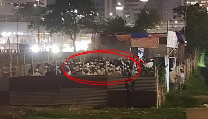 Dhaka: Muslim mob attempts to encroach upon Hindu temple, threatens devotees with demolition