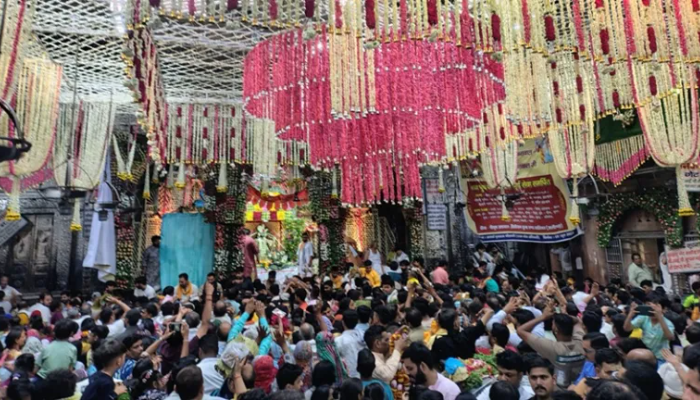 Devotees demand corridor in Banke Bihari temple then why sevayat Goswami community is opposing it: OpIndia’s ground report throws light on every aspect of the controversy