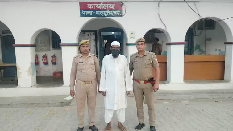 Maulana Arrested for Alleged Rape of Girl in Madrassa, Video Shared