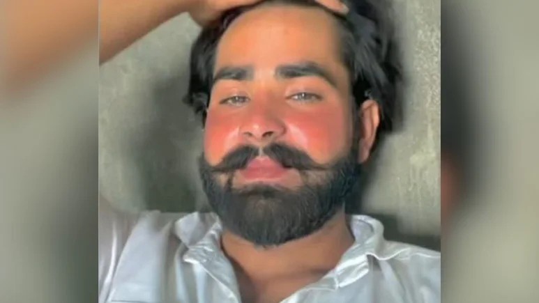 Police Suspended in Staged Encounter Case