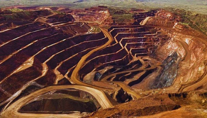 Pakistan: Barrick Mining, company that has been extracting gold from Balochistan, seeks $3.5b funding from US, other G7 nations after Saudi Arabia refuses to finance copper mining project