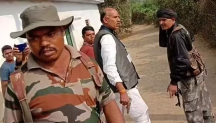 Jharkhand: Congress leader attacks police constable after being stuck in traffic jam, slaps and verbally abuses  the victim