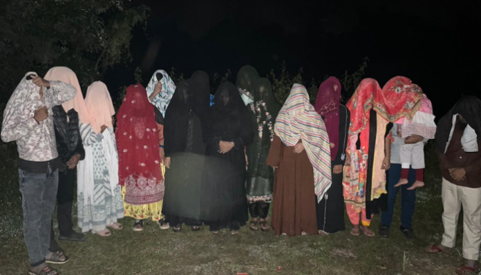 Authorities drove back ten Rohingyas and six Bangladeshis from Assam.