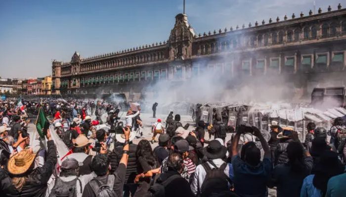 Protesters clash with police in Mexico City during Gen Z anti-crime protests after Mayor Carlos Manzo’s murder.