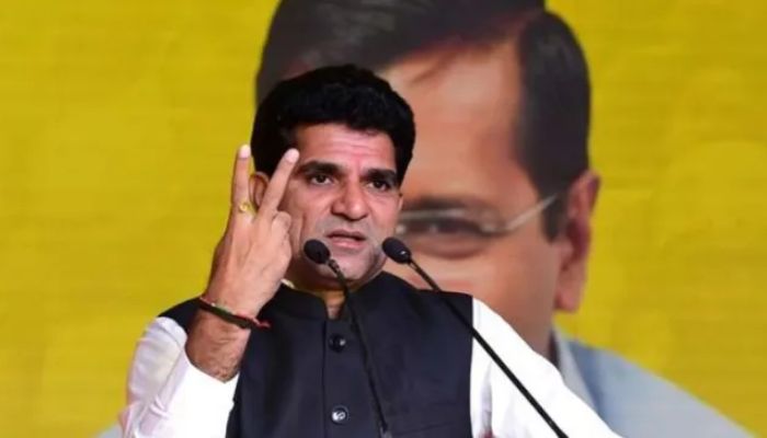 AAP leader Isudan Gadhvi claims PM Modi is not Hindu and the govt exports beef: Read how the Gujarat politician is exposing his ignorance