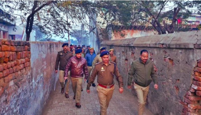 UP:300 police officials raid four cyber fraud villages in Mathura’s Goverdhan area, 42 taken into custody