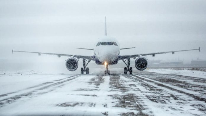 US Winter Storm Devin causes 1500-1800 flight cancellations
