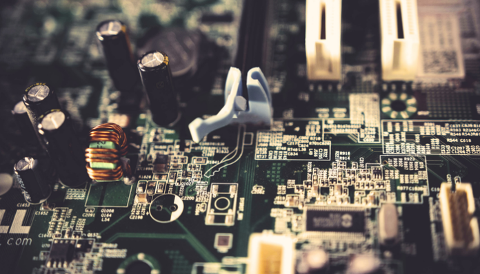 The electronic industry is working on 16 products for domestic manufacturing.